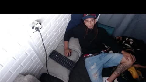 DAVILS online show from 10/22/25, 07:41