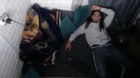 DAVILS online show from 12/17/25, 04:07