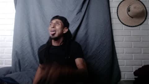 Snapshot of davils12 chatting on 04/05/26, 08:11 DAVILS online show from 04/05/26, 08:11