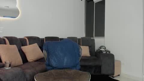 davis  instagram davis alx1 online show from 02/15/25, 12:59