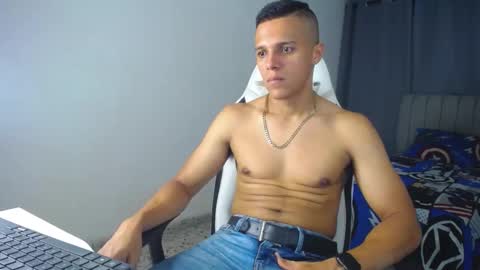 Snapshot of davisito7 chatting on 01/29/25, 03:12 David Angel online show from 01/29/25, 03:12