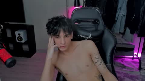 davis online show from 02/16/25, 08:11