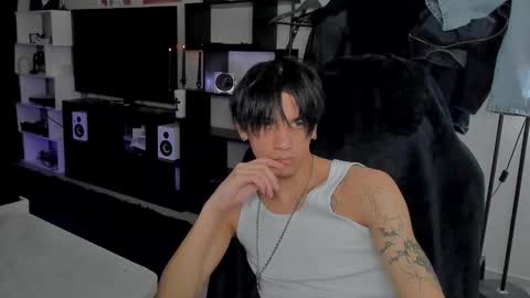 Snapshot of davisross chatting on 03/08/26, 06:23 davis online show from 03/08/26, 06:23