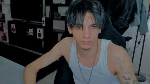 Snapshot of davisross chatting on 04/16/26, 04:35 davis online show from 04/16/26, 04:35