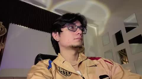 Snapshot of davoxer chatting on 07/17/26, 03:35 davoxer online show from 07/17/26, 03:35