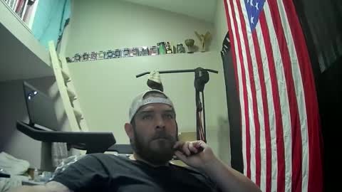 Snapshot of davyking89 chatting on 02/14/25, 07:02 Here for fun online show from 02/14/25, 07:02