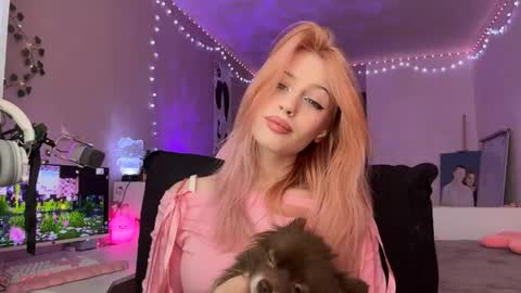 Snapshot of dawnawiand chatting on 04/24/26, 10:39 Mili online show from 04/24/26, 10:39