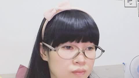 Snapshot of dawnlove22 chatting on 04/11/26, 04:39 Mita online show from 04/11/26, 04:39