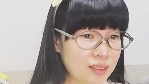 Snapshot of dawnlove22 chatting on 04/19/26, 03:17 Mita online show from 04/19/26, 03:17