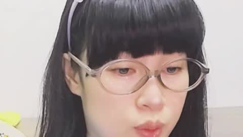 Snapshot of dawnlove22 chatting on 04/24/26, 02:25 Mita online show from 04/24/26, 02:25