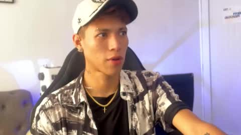 Snapshot of daxonreyy_ chatting on 02/20/26, 05:02 Daxon online show from 02/20/26, 05:02