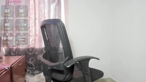 Snapshot of dayan_foxx chatting on 02/14/26, 09:44 Dayan foxx online show from 02/14/26, 09:44