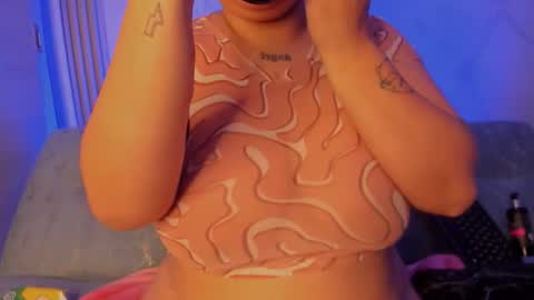 Snapshot of dayan_silva_ chatting on 12/17/25, 06:41 DAYAN online show from 12/17/25, 06:41