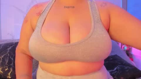 Snapshot of dayan_silva_ chatting on 02/21/26, 12:00 DAYAN online show from 02/21/26, 12:00