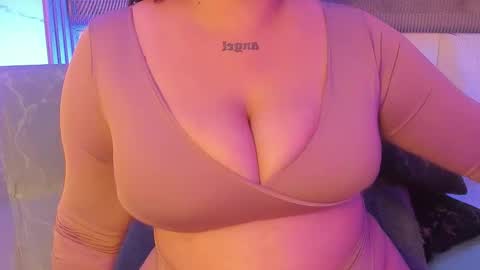 Snapshot of dayan_silva_ chatting on 03/26/26, 12:06 DAYAN online show from 03/26/26, 12:06