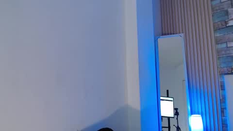 Snapshot of dayana_mendozaa69 chatting on 11/20/25, 01:22 Dayana online show from 11/20/25, 01:22