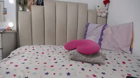 Snapshot of dayanats15 chatting on 02/27/26, 03:34 instagram catherin dayana reina online show from 02/27/26, 03:34