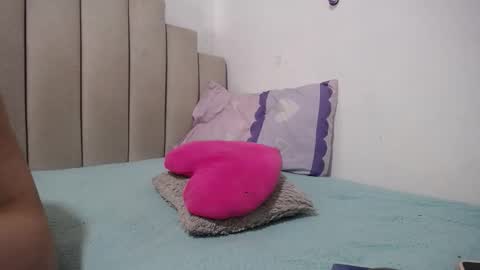 Snapshot of dayanats15 chatting on 03/30/26, 03:57 instagram catherin dayana reina online show from 03/30/26, 03:57