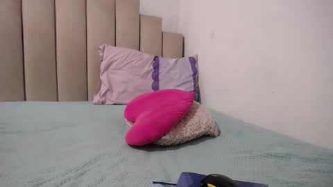 Snapshot of dayanats15 chatting on 04/08/26, 03:56 instagram catherin dayana reina online show from 04/08/26, 03:56