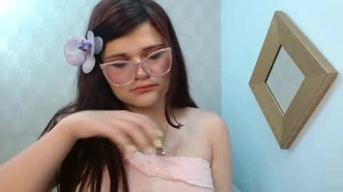 Dayanna online show from 10/22/25, 11:43