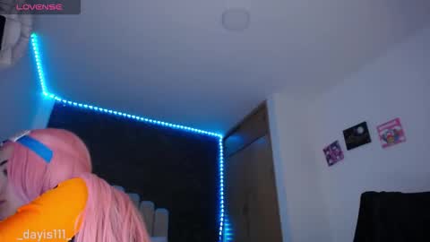  Dayis  online show from 11/25/25, 02:22