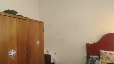 Snapshot of daylon_brown_ chatting on 09/16/25, 06:53 Dylon online show from 09/16/25, 06:53