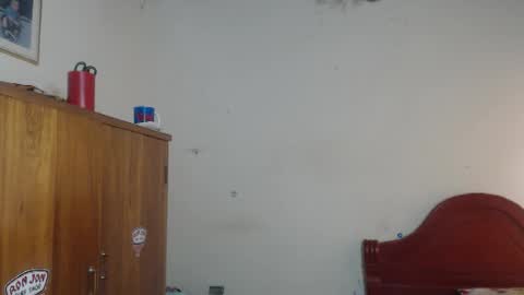 Snapshot of daylon_brown_ chatting on 09/20/25, 02:18 Dylon online show from 09/20/25, 02:18