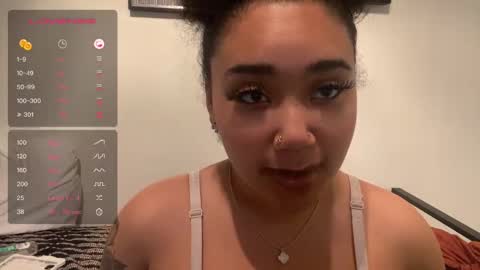 Snapshot of dayqueen1 chatting on 02/10/25, 10:09 dayqueen1 online show from 02/10/25, 10:09