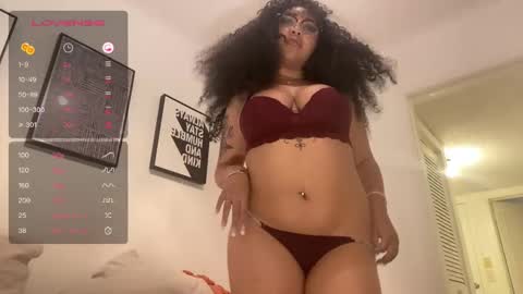 Snapshot of dayqueen1 chatting on 02/19/25, 12:55 dayqueen1 online show from 02/19/25, 12:55