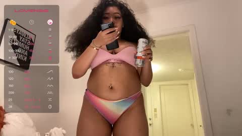 Snapshot of dayqueen1 chatting on 02/20/25, 09:11 dayqueen1 online show from 02/20/25, 09:11