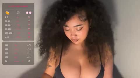 Snapshot of dayqueen1 chatting on 10/09/25, 09:46 dayqueen1 online show from 10/09/25, 09:46