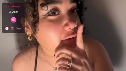 Snapshot of dayqueen1 chatting on 01/13/26, 10:20 dayqueen1 online show from 01/13/26, 10:20