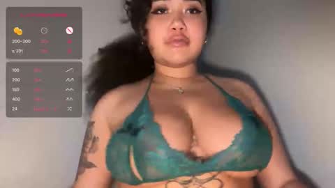 Snapshot of dayqueen1 chatting on 01/18/26, 08:45 dayqueen1 online show from 01/18/26, 08:45