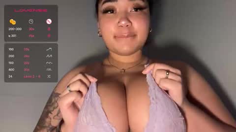 Snapshot of dayqueen1 chatting on 02/28/26, 10:49 dayqueen1 online show from 02/28/26, 10:49