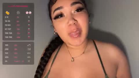 Snapshot of dayqueen1 chatting on 03/27/26, 10:04 dayqueen1 online show from 03/27/26, 10:04