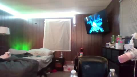 Snapshot of dazedconfession chatting on 12/13/25, 10:59 DazedConfession online show from 12/13/25, 10:59