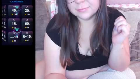 Snapshot of dazeddesty_ chatting on 03/09/26, 06:23 Dazeddesty online show from 03/09/26, 06:23