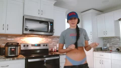 Dazey online show from 10/26/25, 03:07