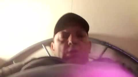 Snapshot of dazzaboxer chatting on 10/30/25, 02:02 dazzaboxer online show from 10/30/25, 02:02