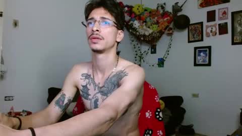 Snapshot of dazzayyy chatting on 04/25/26, 04:37 dazzayy online show from 04/25/26, 04:37