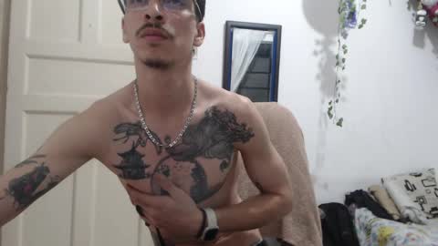 Snapshot of dazzayyy chatting on 04/28/26, 02:10 dazzayy online show from 04/28/26, 02:10