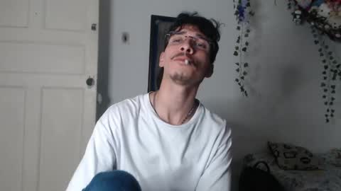 Snapshot of dazzayyy chatting on 04/30/26, 02:40 dazzayy online show from 04/30/26, 02:40