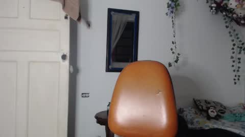 Snapshot of dazzayyy chatting on 05/01/26, 01:21 dazzayy online show from 05/01/26, 01:21