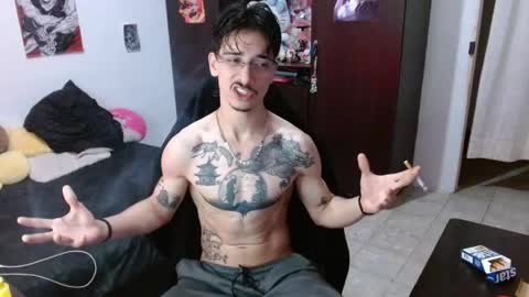 Snapshot of dazzayyy chatting on 05/03/26, 12:05 dazzayy online show from 05/03/26, 12:05