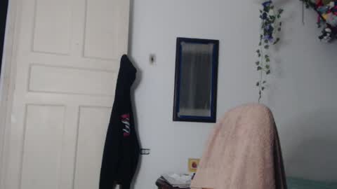 Snapshot of dazzayyy chatting on 05/12/26, 01:14 dazzayy online show from 05/12/26, 01:14
