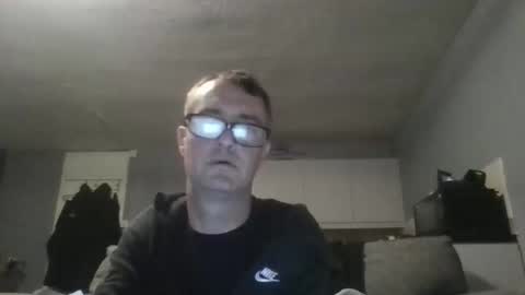 Snapshot of dazzill chatting on 11/07/25, 05:02 Dazzill online show from 11/07/25, 05:02