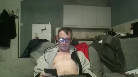 Snapshot of dazzill chatting on 11/15/25, 06:59 Dazzill online show from 11/15/25, 06:59