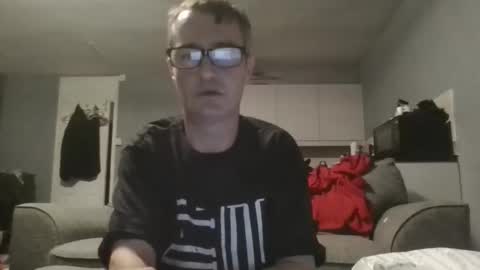 Snapshot of dazzill chatting on 11/26/25, 07:15 Dazzill online show from 11/26/25, 07:15