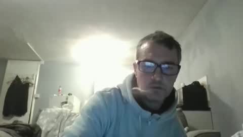 Snapshot of dazzill chatting on 12/01/25, 07:19 Dazzill online show from 12/01/25, 07:19