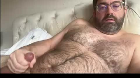 Snapshot of db197860693 chatting on 06/08/26, 10:15 db197860693 online show from 06/08/26, 10:15
